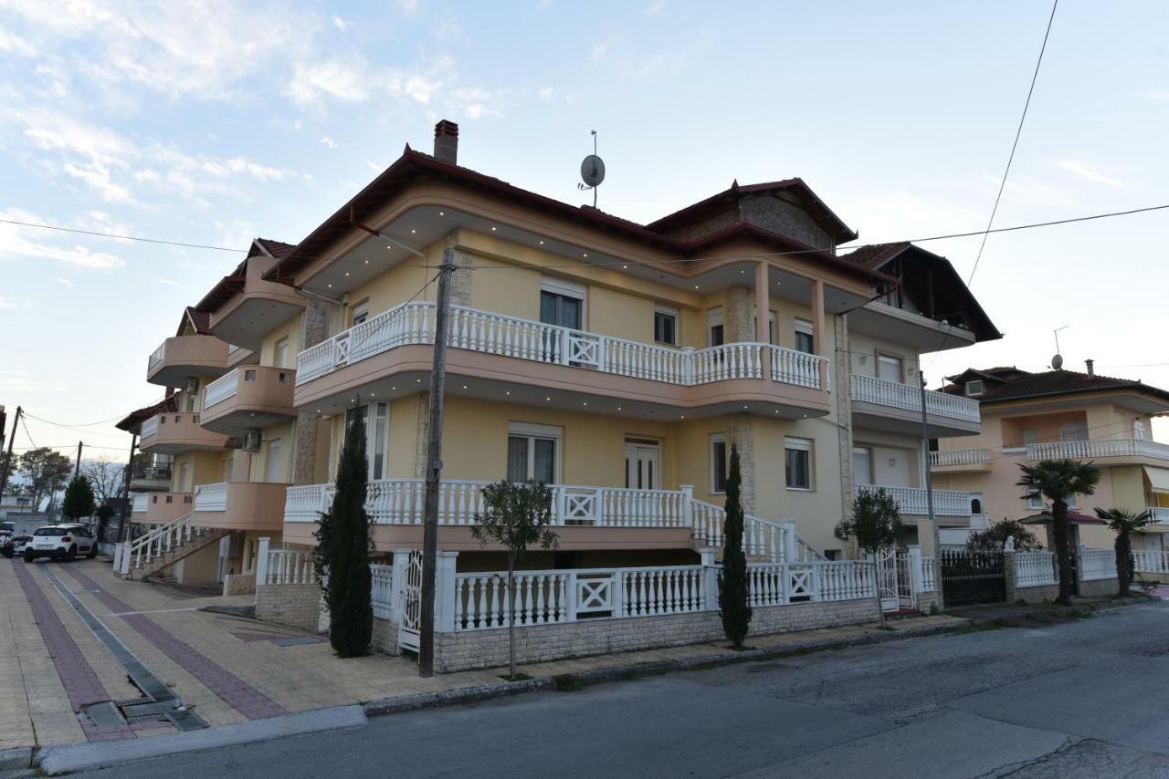 Artisti Elena Apartment Paralia Katerinis Exterior photo